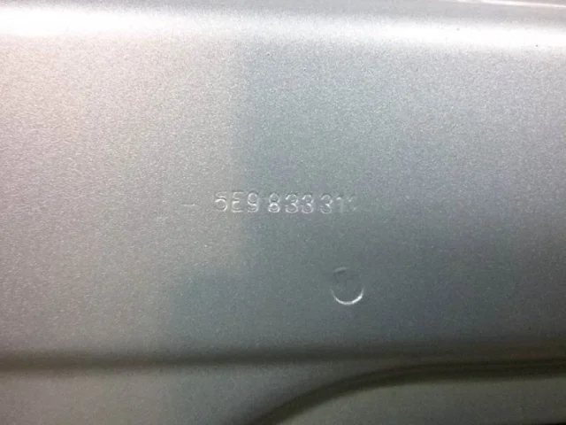 Дверь задняя правая для Skoda Octavia A7 Tour на фотографиях