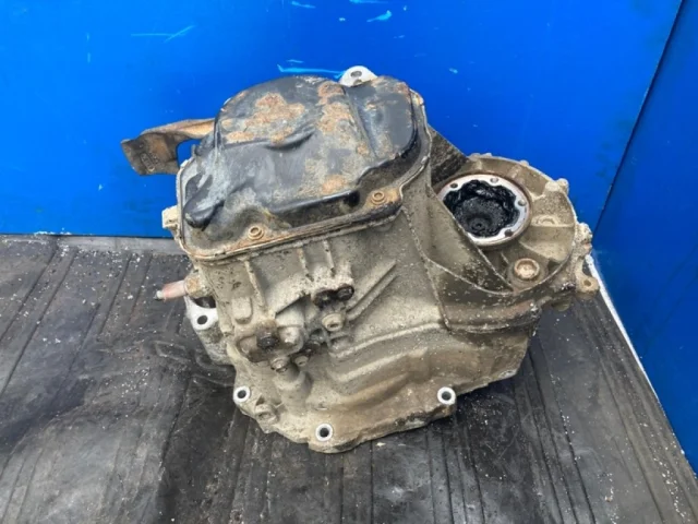 Картер МКПП для Skoda Octavia A5 на фотографиях