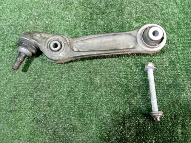 Рычаг передний левый верхний для BMW 5er Ф10 2010-2013 на фотографиях