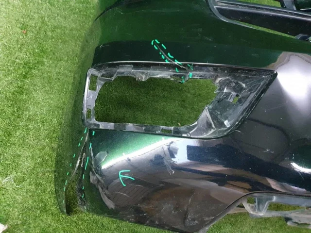 Спойлер переднего бампера для Toyota Land Cruiser J300 2021+ на фотографиях