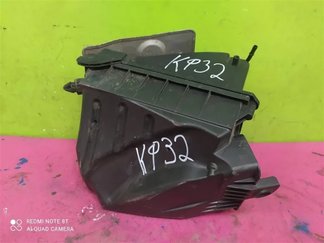 Корпус воздушного фильтра для Audi A4 B6 Avant 2000-2004 на фотографиях