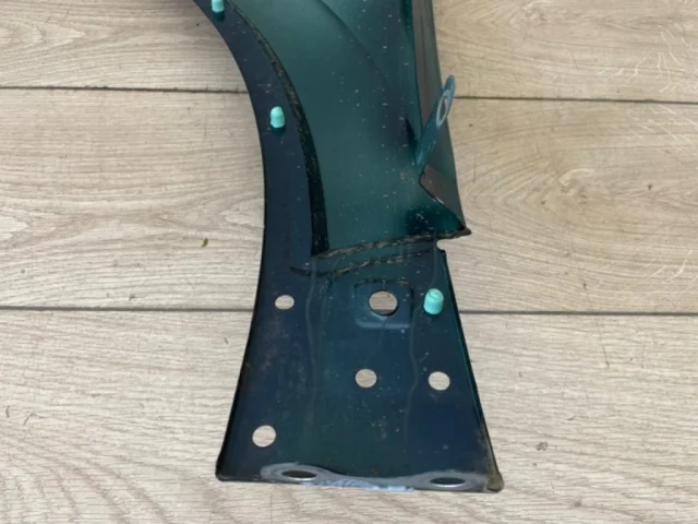 Крыло правое для Volkswagen Touareg III (CR) 2018+ на фотографиях