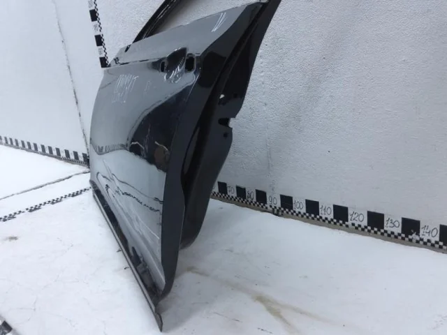 Накладка на дверь передняя левая для Volkswagen Passat (B8) Variant 2014-2019 на фотографиях