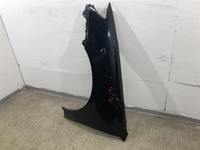 Крылья для Subaru Legacy BL/B13 2003-2009 на фотографиях