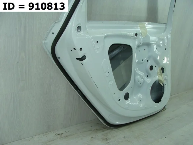 Дверь задняя левая для Audi A4 B9 2015+ на фотографиях