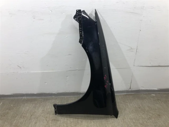 Крылья для Subaru Legacy BL/B13 2003-2009 на фотографиях