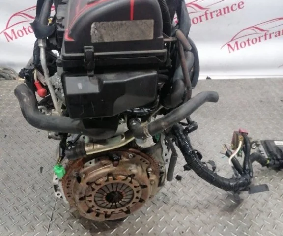 Двигатель без навесного для Mazda Familia Y12 Универсал 2007-2018 на фотографиях