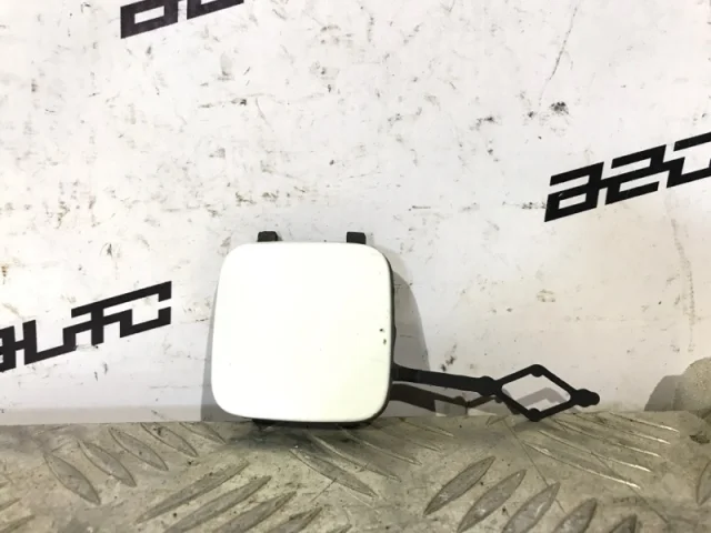 Заглушка буксировочного крюка задняя для Citroen C4 Хэтчбек 3dr 2004-2011 на фотографиях