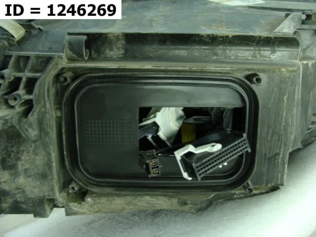 Фара правая для Mercedes-Benz S class X222 Maybach 2017-2019 на фотографиях