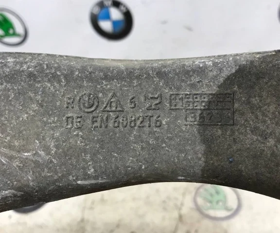 Рычаг передний правый нижний для BMW 5er Ф10 2010-2013 на фотографиях