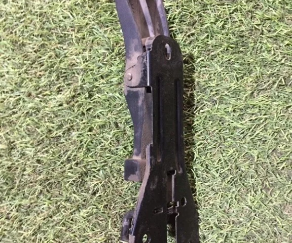 Замок капота для Audi A7 4G 2010-2014 на фотографиях