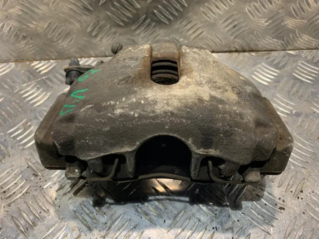 Суппорт передний левый для Audi A4 B5 Avant 1994-2001 на фотографиях