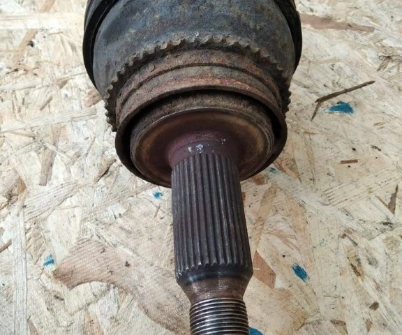 Привод задний правый для Mitsubishi Pajero V70 5dr (JDM) 1999-2006 на фотографиях