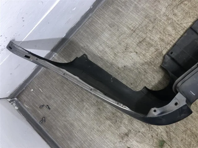 Бампер для Subaru Legacy Универсал BP/B13 2003-2009 на фотографиях