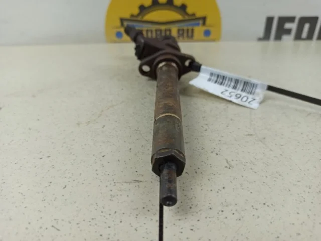 Форсунка топливная для Ford Galaxy CD340 2006-2015 на фотографиях