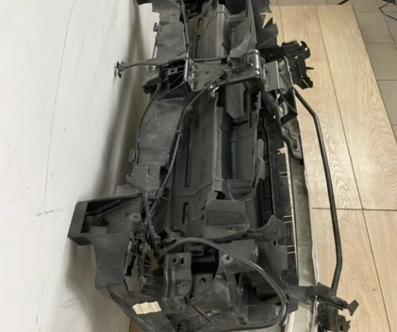 Кассета радиаторов для Volkswagen Touareg III (CR) 2018+ на фотографиях