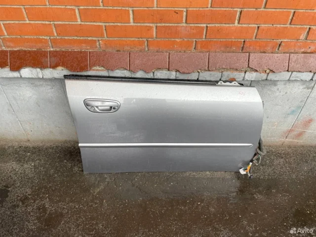 Дверь передняя правая для Subaru Legacy BL/B13 2003-2009 на фотографиях