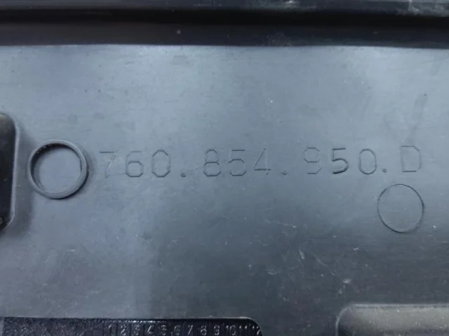 Стекло двери заднее правое для Volkswagen Touareg III (CR) 2018+ на фотографиях