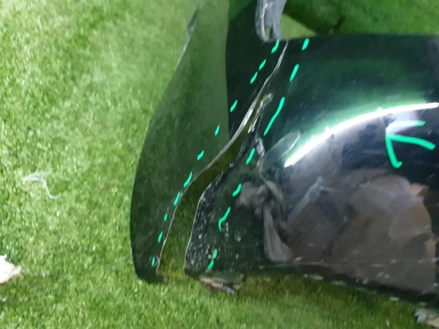 Спойлер переднего бампера для Toyota Land Cruiser J300 2021+ на фотографиях