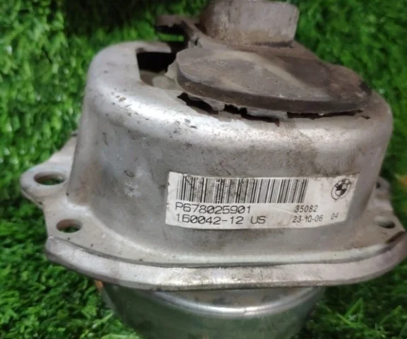 Опора двигателя передняя левая верхняя для BMW X5 Е70 2006-2013 на фотографиях