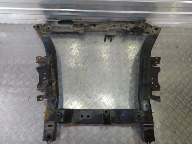 Подрамник двигателя для Renault Duster HM 2020+ на фотографиях