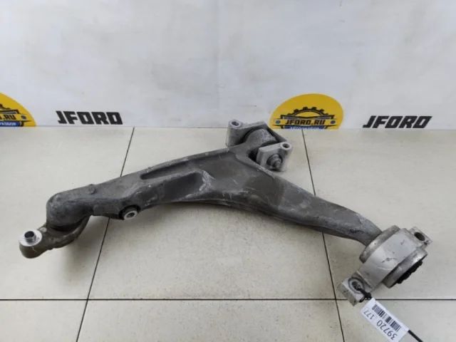 Качающийся рычаг правый для Volvo XC90 II L 2014-2019 на фотографиях