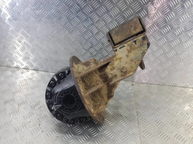 Редуктор заднего моста для Mitsubishi Pajero V70 5dr (JDM) 1999-2006 на фотографиях