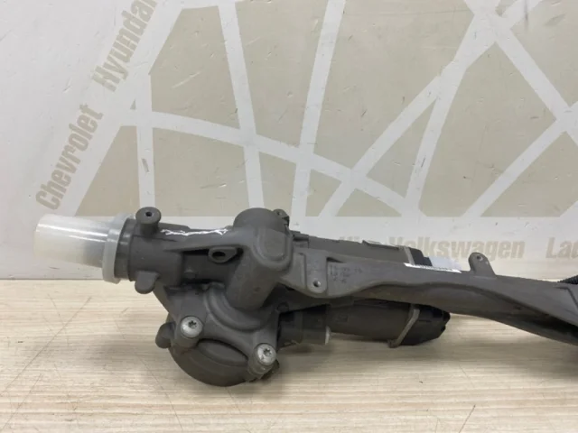 Рулевая рейка для Skoda Octavia A7 Tour на фотографиях