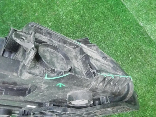 Фара левая для Ford Kuga CBV 2008-2013 на фотографиях