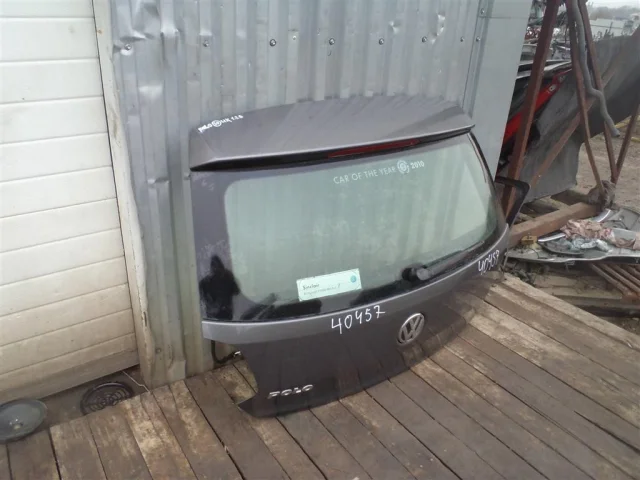 Крышка багажника для Volkswagen Polo V (6R) 2009-2014 на фотографиях