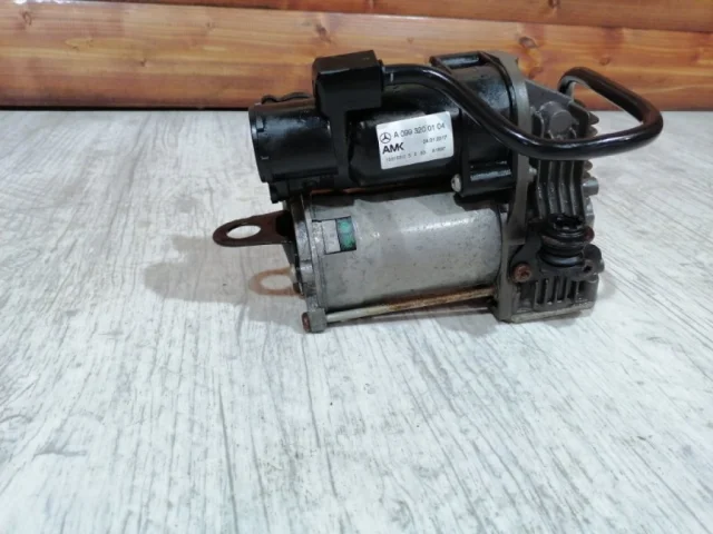 Компрессор пневмоподвески задний для Mercedes-Benz S class W222 2013-2017 на фотографиях