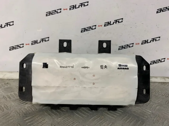 Подушка безопасности пассажира для Citroen C4 Седан 2010-2016 на фотографиях