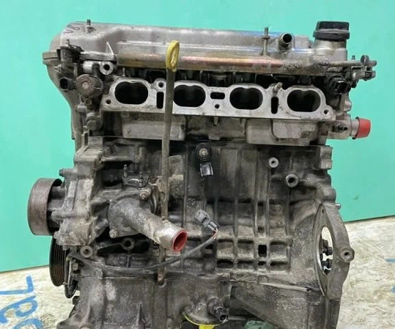 Двигатель для Toyota Avensis Универсал T250 2003-2008 на фотографиях