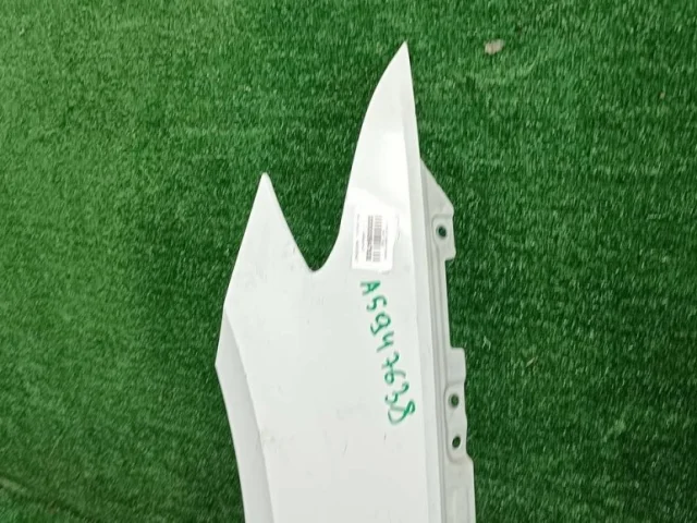 Крылья для Volkswagen Passat (B8.5) Variant, R-line, GTE 2019+ на фотографиях