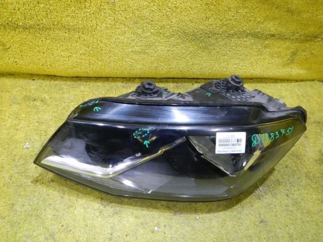 Фара левая для Volkswagen Caddy IV (2K) 2015-2020 на фотографиях