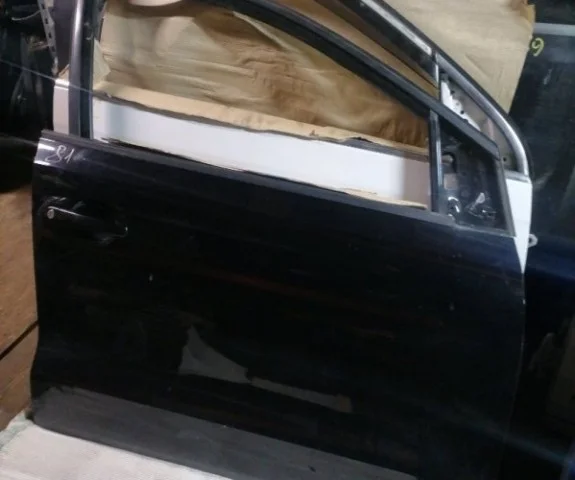 Дверь передняя правая для Volkswagen Polo V (6R) 2009-2014 на фотографиях