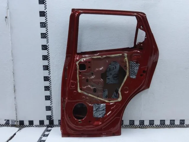 Накладка на дверь задняя правая для Nissan Juke YF15 JDM 2010-2014 на фотографиях