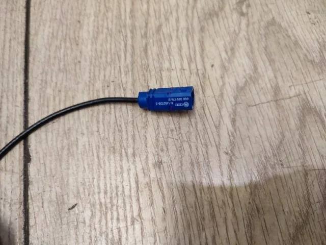 Стекла и зеркала для Volkswagen Touareg III (CR) 2018+ на фотографиях