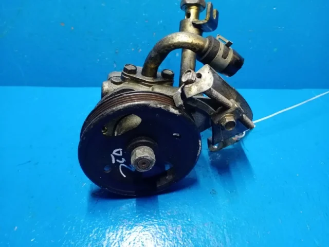 Насос ГУР для Nissan Teana J31 2003-2007 на фотографиях