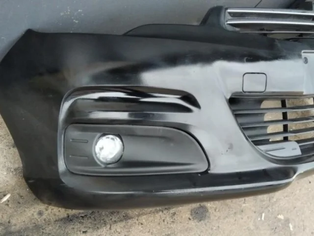 Бампер передний для Citroen C4 Седан 2010-2016 на фотографиях