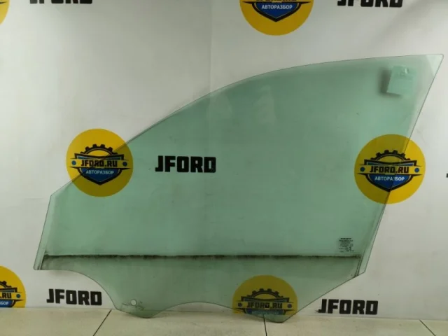 Уплотнитель передней правой двери для Volvo XC90 II L 2014-2019 на фотографиях