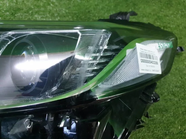 Фара левая для Toyota Camry XV70 rest 2021+ на фотографиях