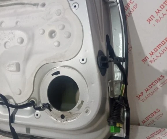 Дверь задняя левая для Citroen C4 Хэтчбек 2004-2011 на фотографиях