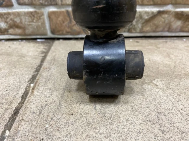 Амортизаторы задние (комплект) для Hyundai Tucson NX4 2020+ на фотографиях