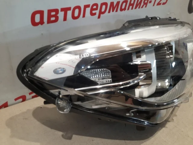 Фара правая для BMW 1er Ф20 rest.1 2015-2020 на фотографиях