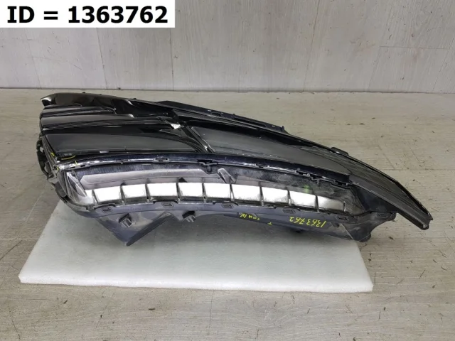 Фара правая для Hyundai Tucson NX4 2020+ на фотографиях