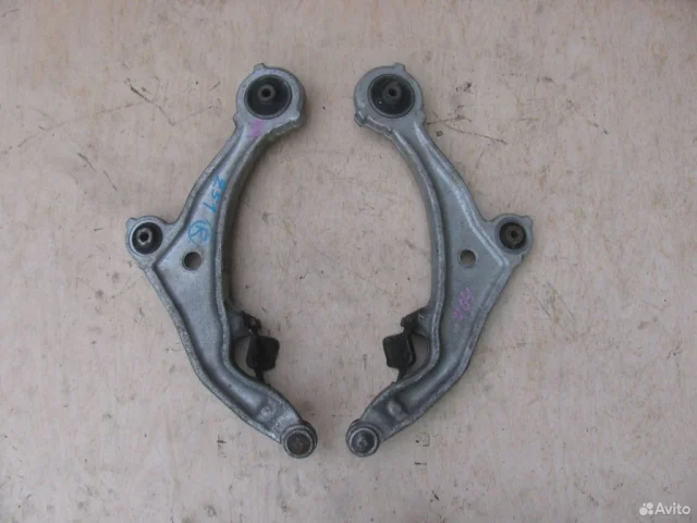 Рычаг передний правый нижний для Nissan Murano Z51 2007-2015 на фотографиях