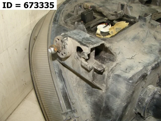 Фары для Mercedes-Benz S class W220 1998-2005 на фотографиях