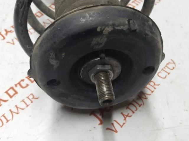 Амортизатор передний правый для Citroen C4 Хэтчбек 2010-2016 на фотографиях