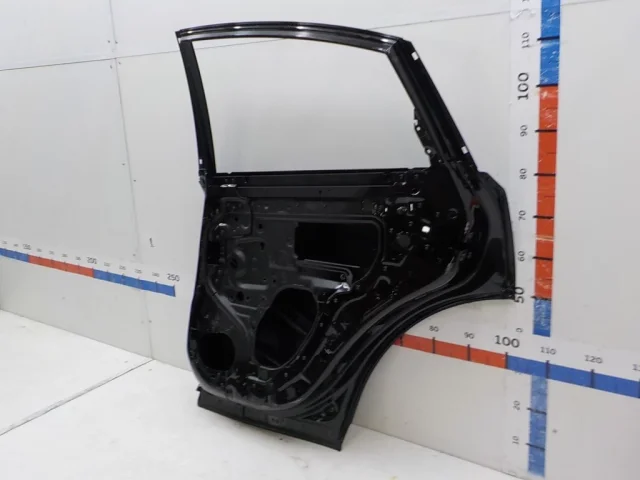 Двери для Infiniti QX 70 2013-2019 на фотографиях